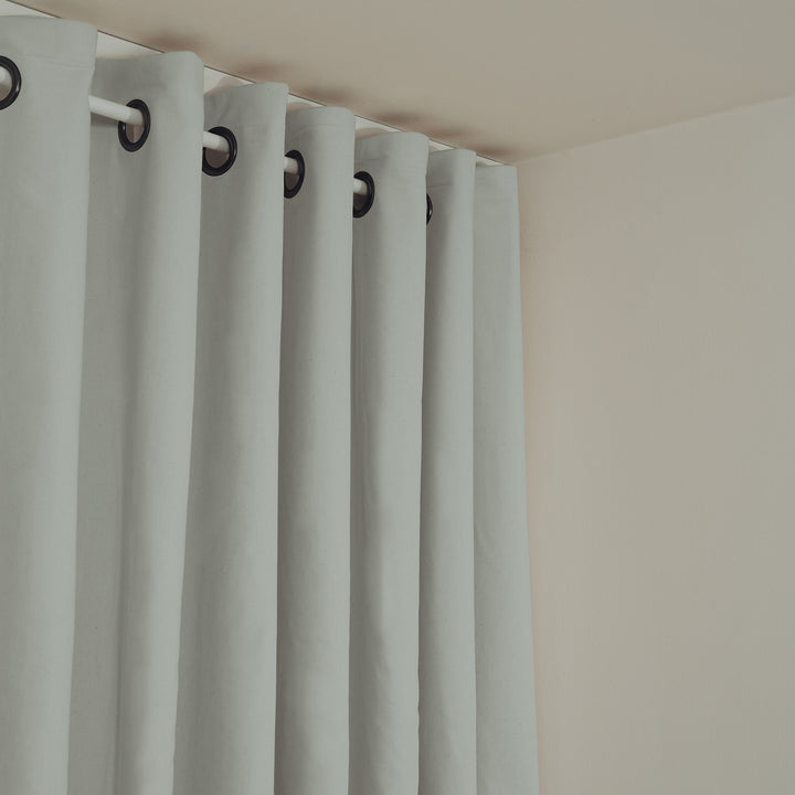 psssst Akustikvorhang 1.300g/m² | hellgrau